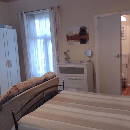 The Kathrene Apartment Fleetwood Luaran gambar